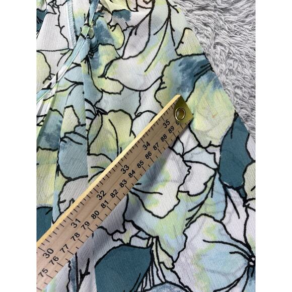 Catherines Top Women 1X Blue White Floral Short Sleeve Popover Lightweight Sheer - Picture 10 of 11